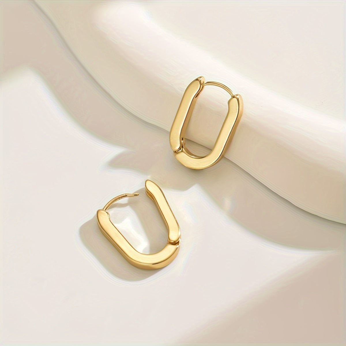Elegant geometric hoops