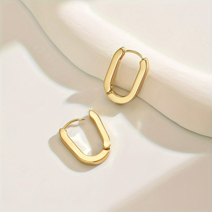 Élégantes boucles d'oreilles géométriques