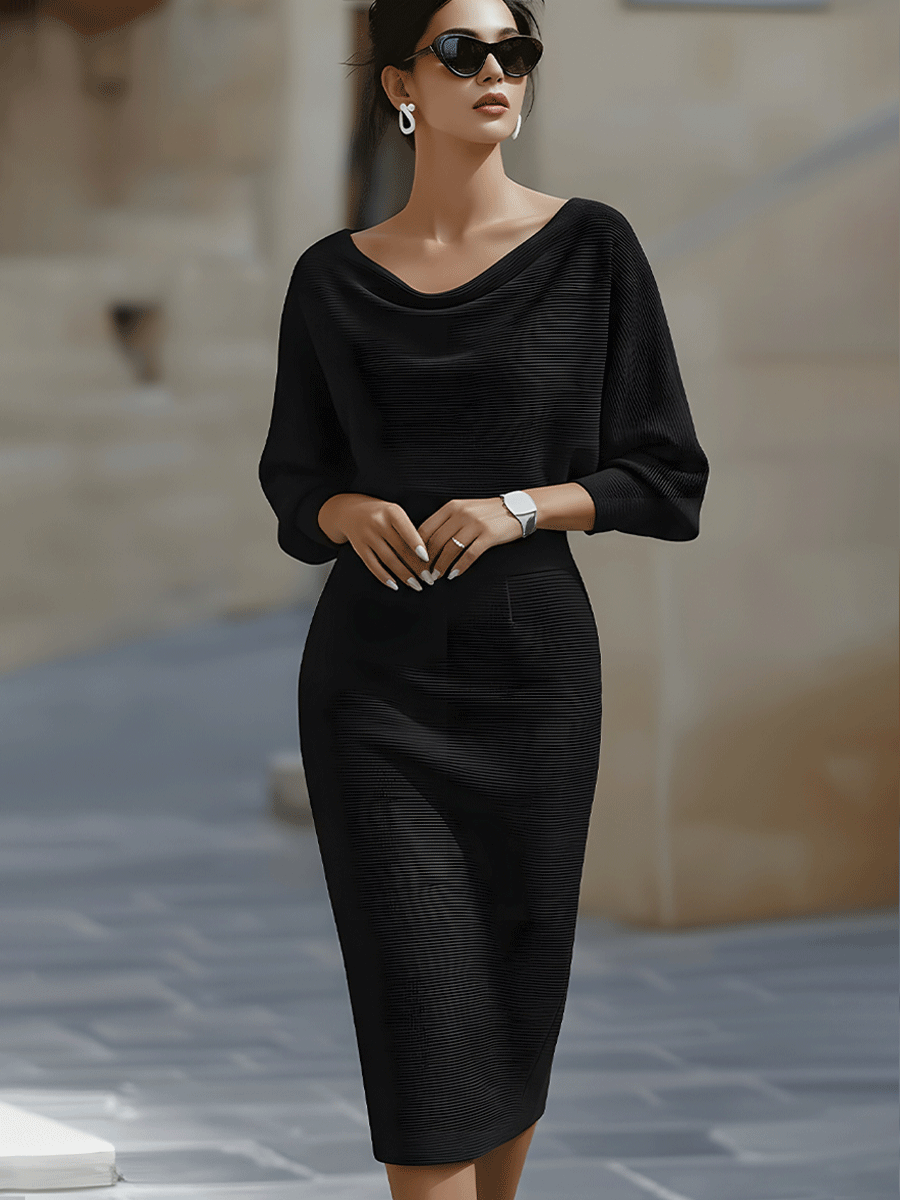 Lyla | Elegant Round Neck Midi Dress