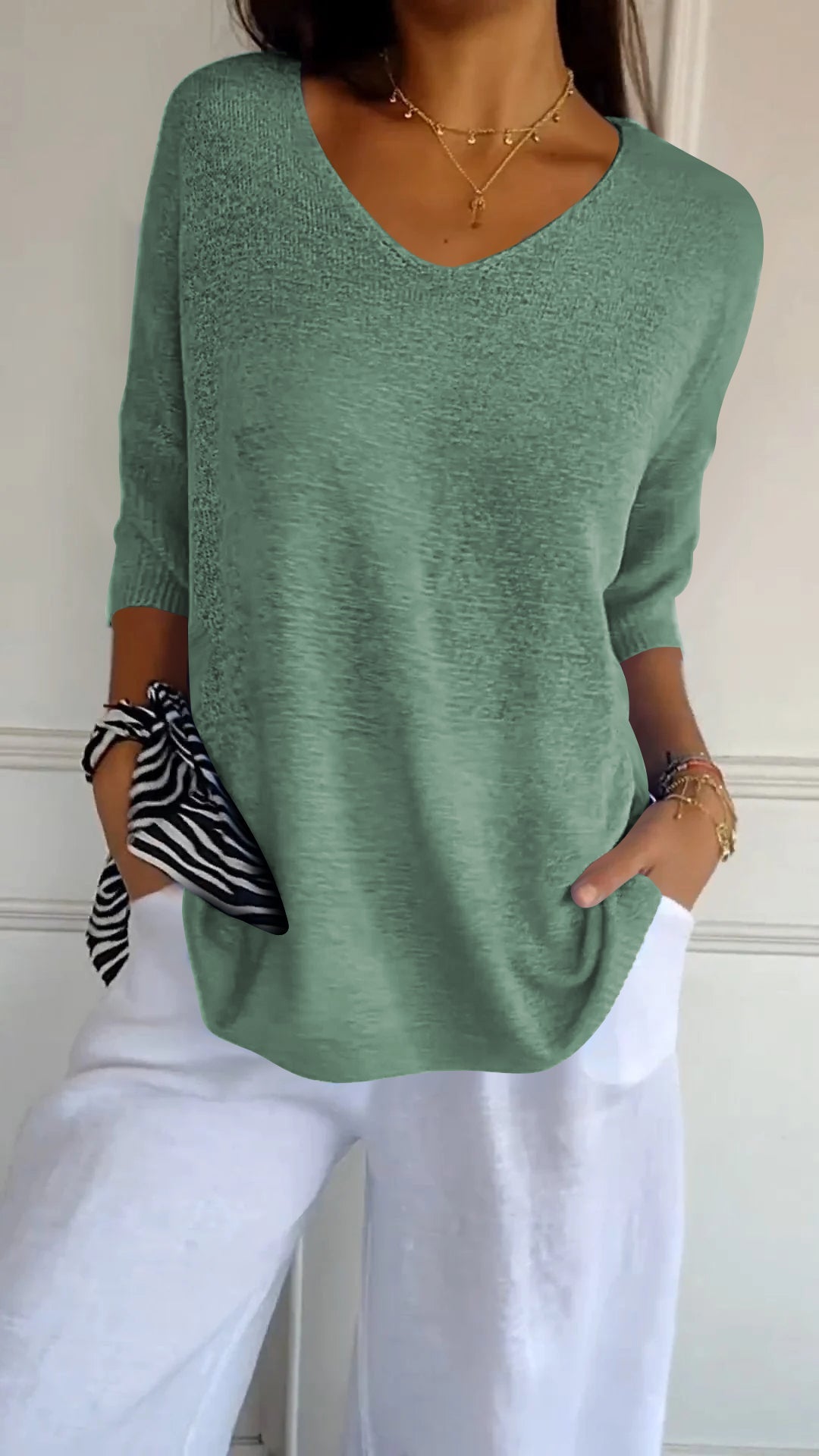 Clovelly | Timeless V-Neck Top
