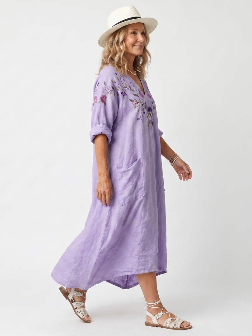 Tavi | Oversized Floral Embroidered Midi Robe with Pockets