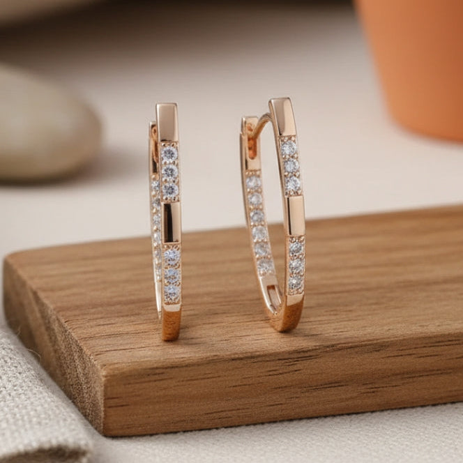 Élégantes boucles d'oreilles en oxyde de zirconium et or