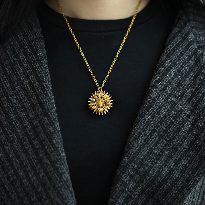 Collier tournesol « Tu es mon rayon de soleil ».