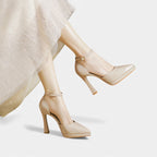 Evete | Classic Heels