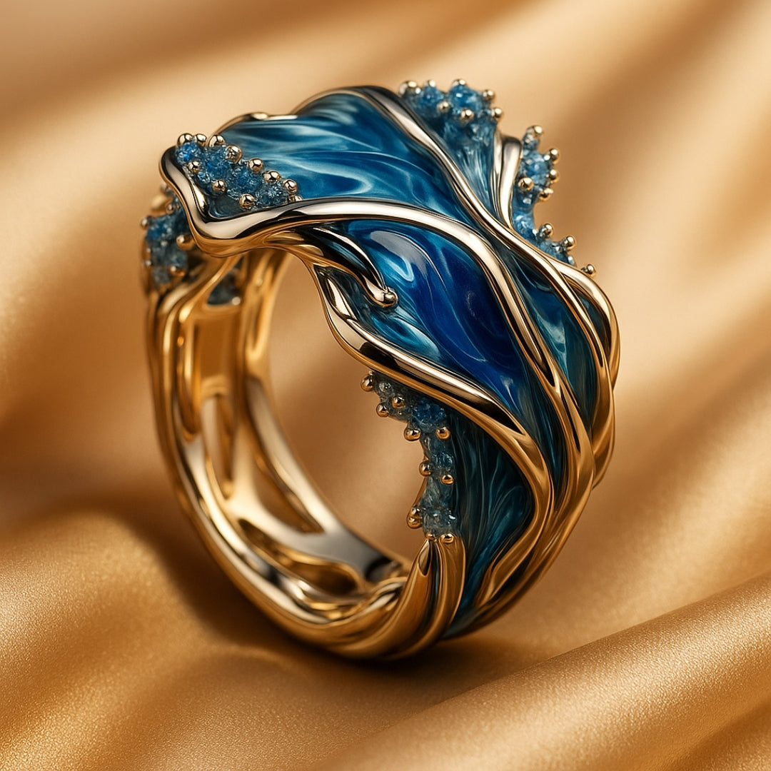 Bague vintage dorée avec des vagues marines