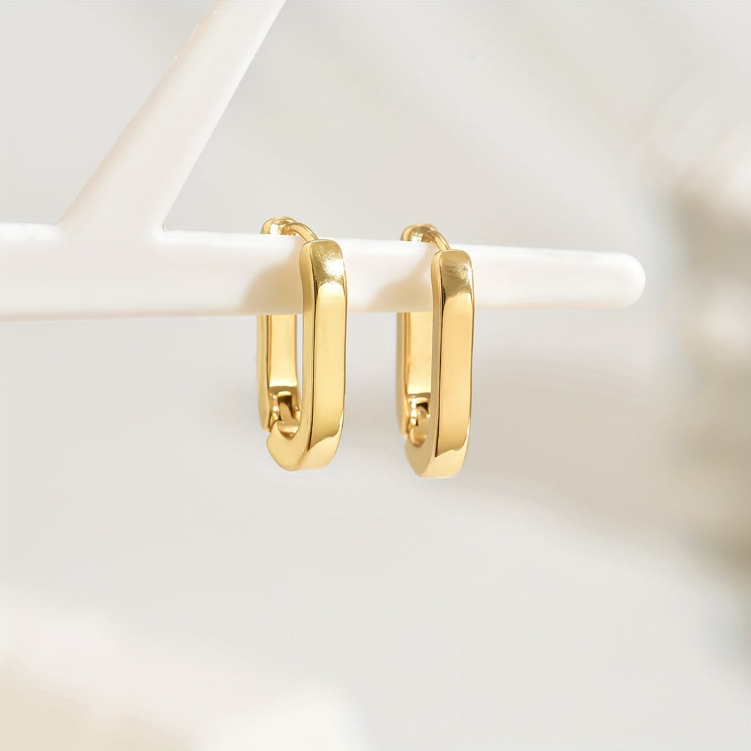 Élégantes boucles d'oreilles géométriques