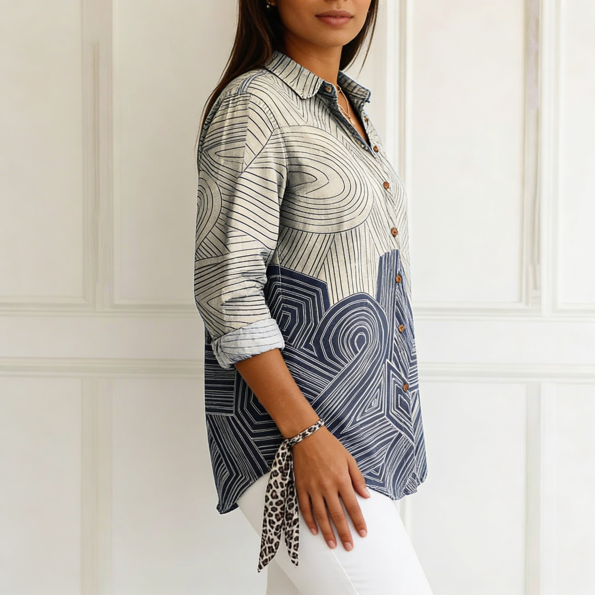 Elise | Blouse with geometric lines