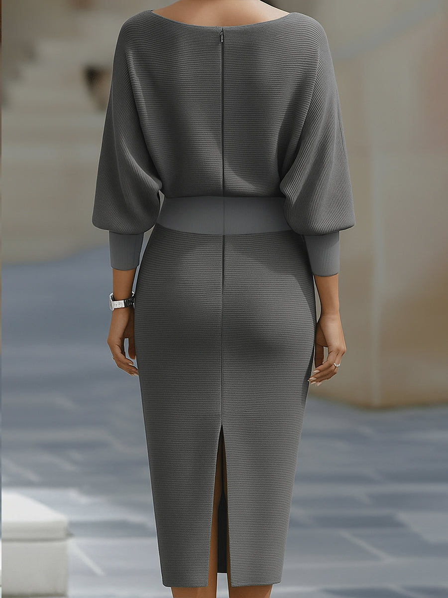 Lyla | Elegant Round Neck Midi Dress