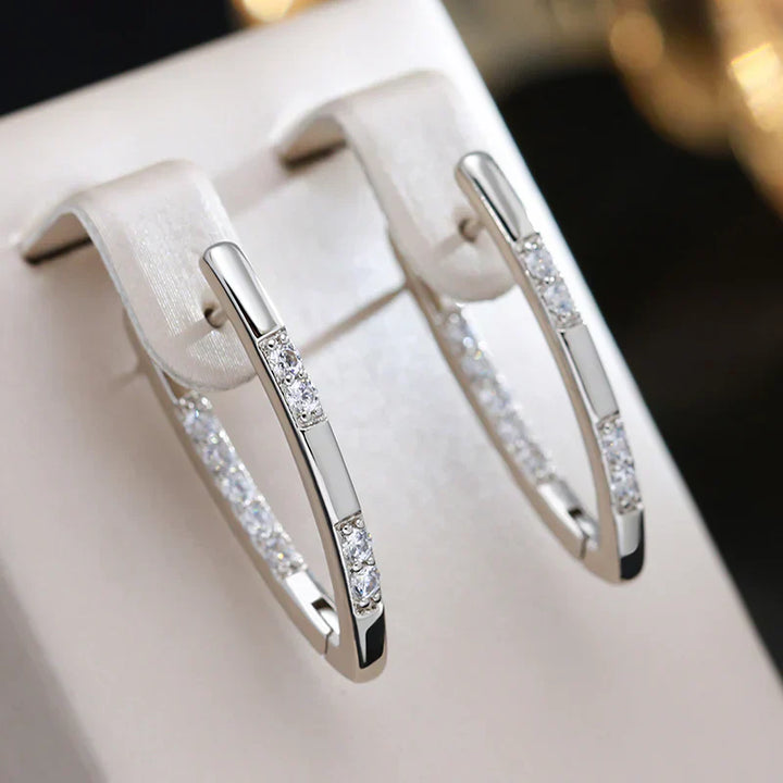 Élégantes boucles d'oreilles en oxyde de zirconium et or