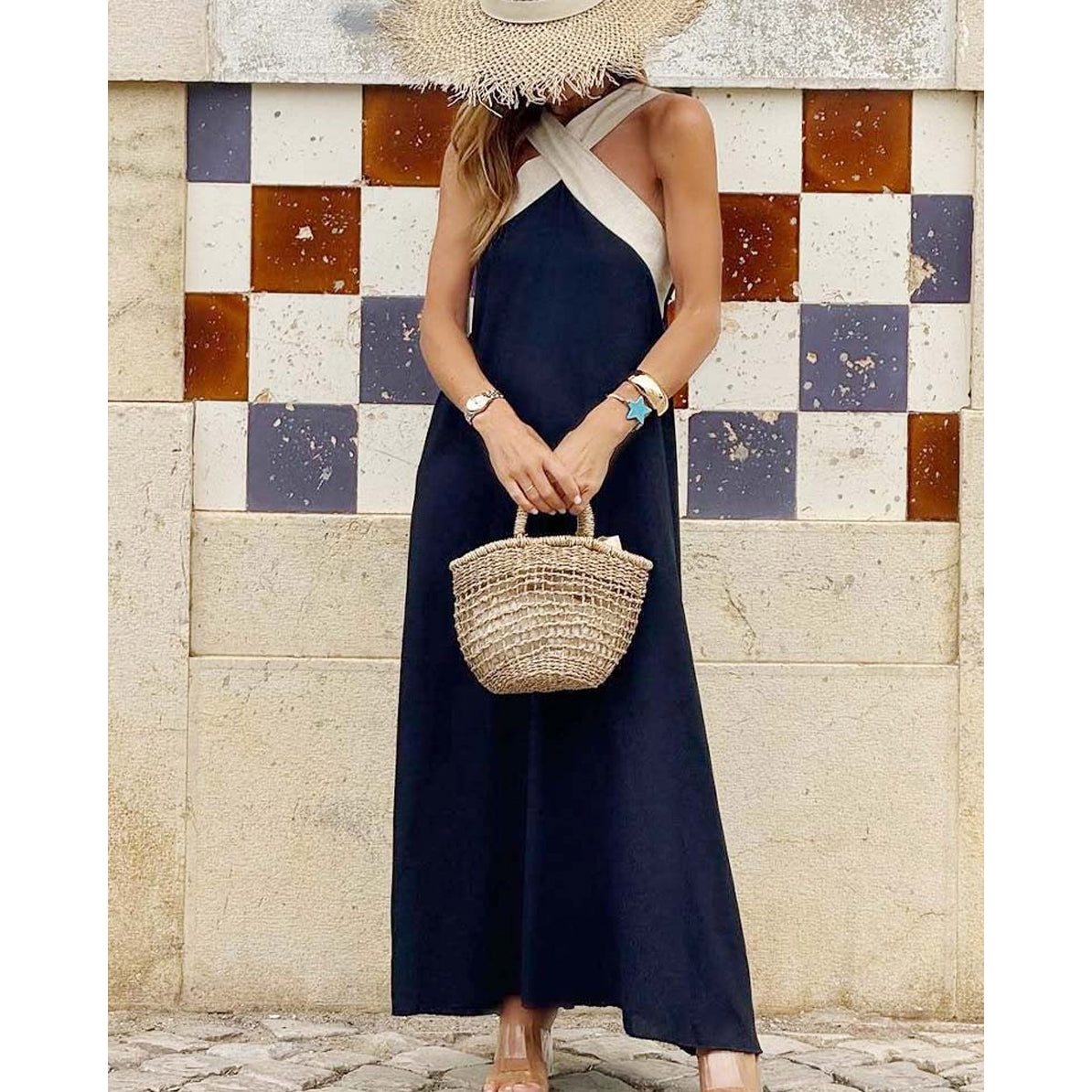 Albany | ELEGANT OPEN-BACK DRESS