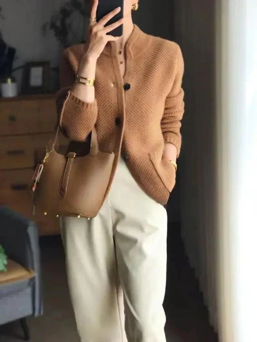 Penelope | Elegant button cozy cardigan